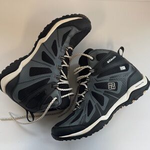 Columbia Grove Heights Mid Outdry Black and Gray Outdoor / Hiking Boots